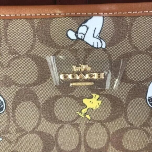 Coach X Peanuts City Tote In Signature Canvas With Snoopy Woodstock Print - Picture 6 of 11